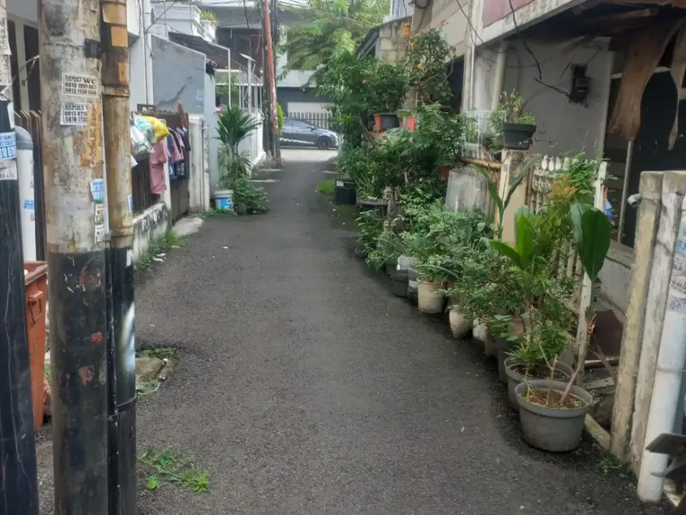Dijual Rumah Tanjung Duren, LT 55 M², 1.5 Lantai, 2 KT, SHM, Cocok untuk Kost, Rp 900 Jt Nego