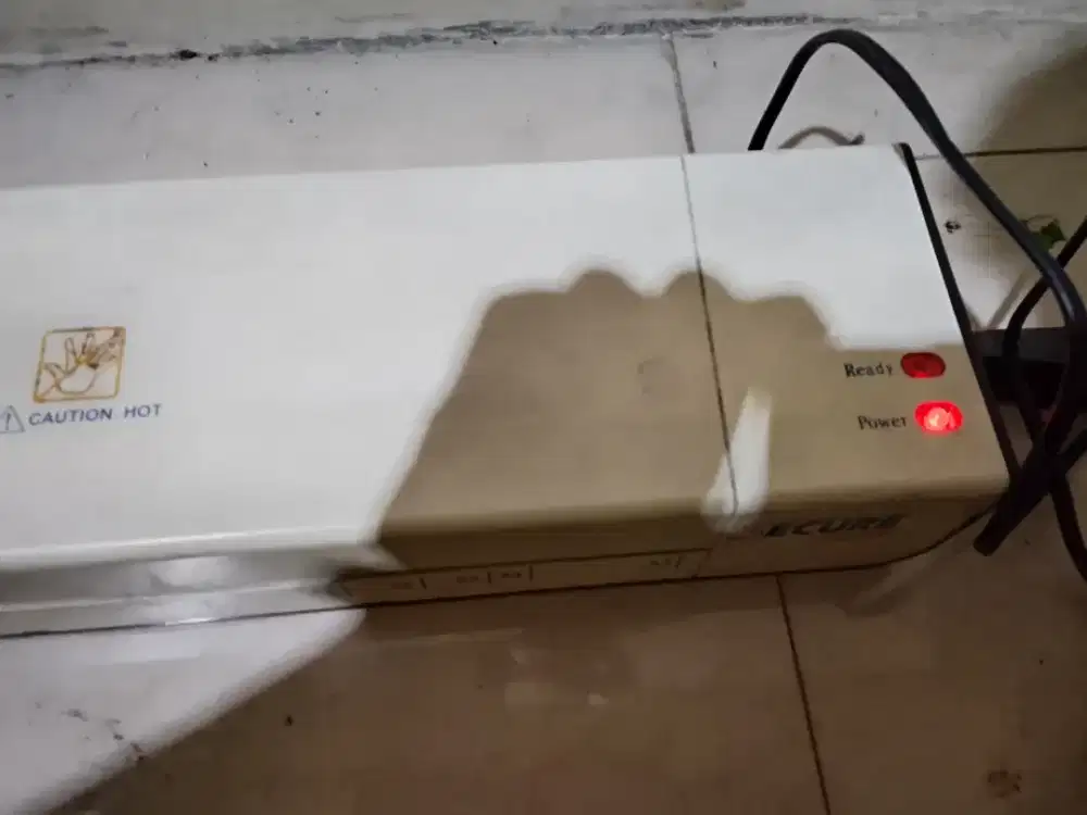 mulai dari monitor, keyboard, laminating DLL