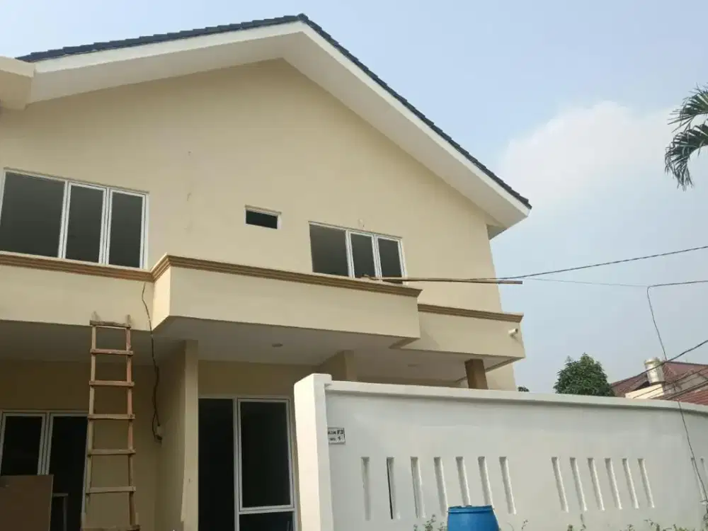 Rumah Hadap Utara dan Barat SHM Unfurnish di Nusa Loka BSD Tangsel
