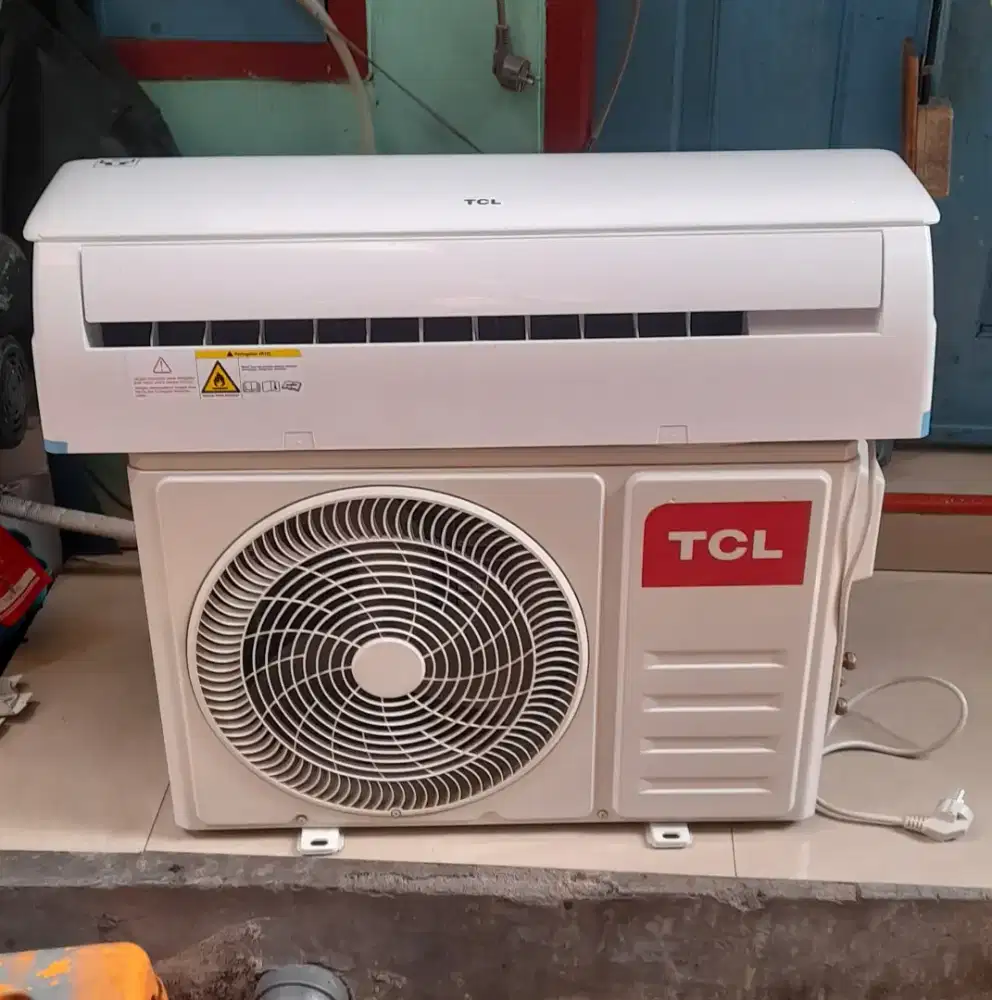 Jual ac TCL 1/2 pk R32 terbaru 7 bln pakek mulus ori ful