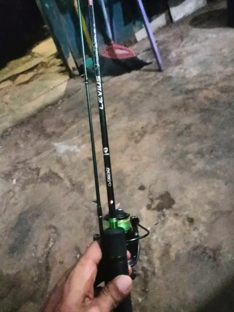 Alat pancing bekas