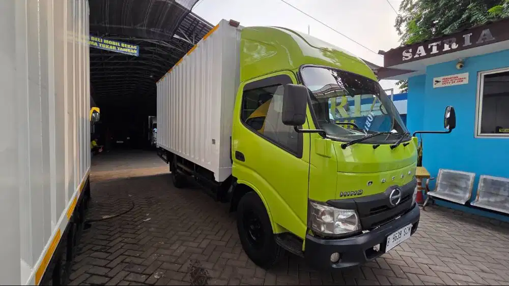 Hino Dutro 115 SD Long E4 4R Pwr Str + Box Besi Jumbo - 2022 - terawat