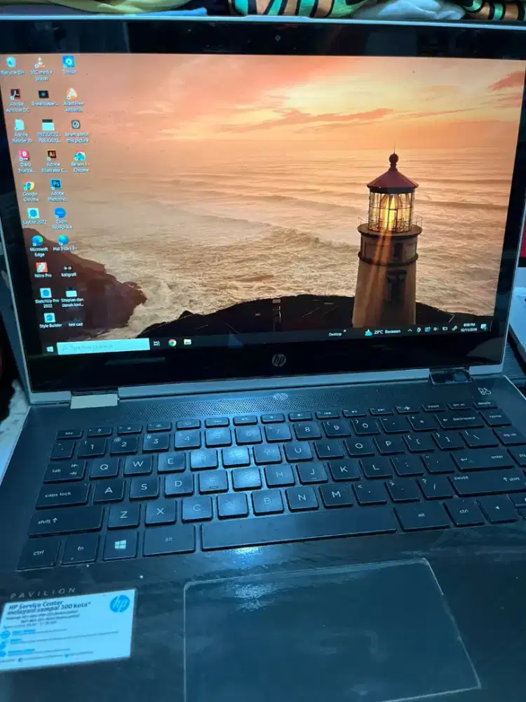 Laptop HP Pavilion x360 Convertible. Fitur Touchscreen & Layar Lipat