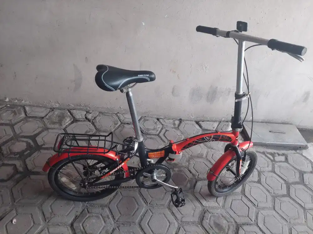 JUAL SEPEDA LIPAT UNITED SYLO 16 KONDISI MASIH BAGUS