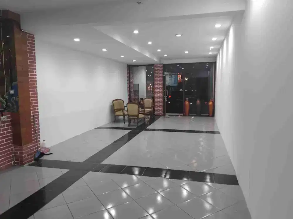 Disewakan Ruang Usaha Ex Rumah Makan Sangat Strategis Di Mainroad Sayap Dago Bandung