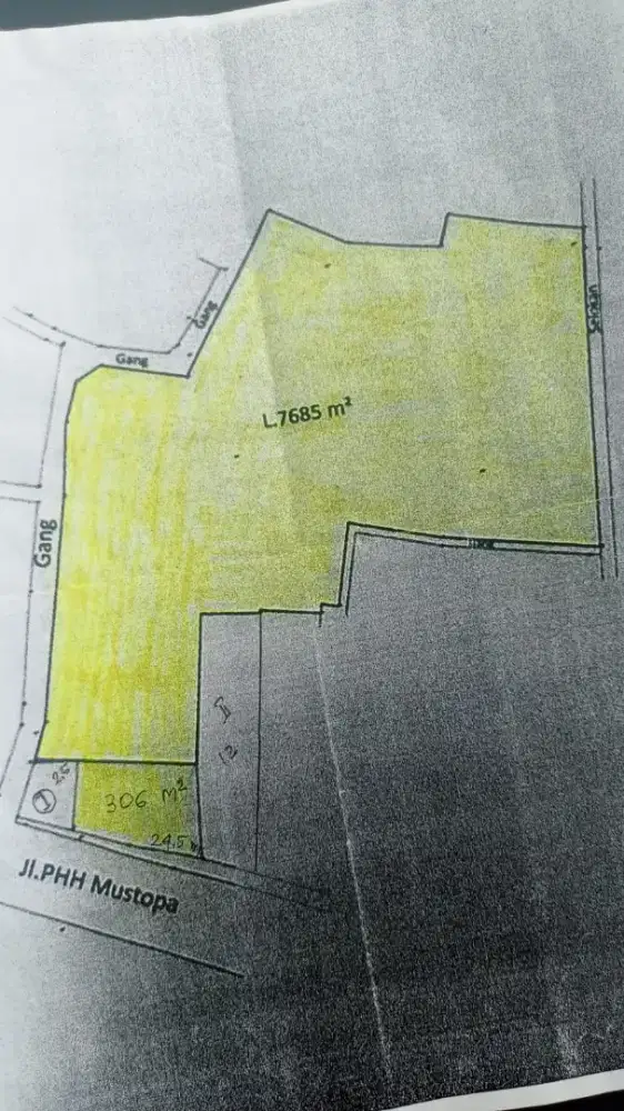 Di jual tanah seluas 7865 m²