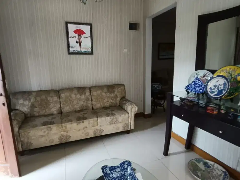 Dijual Rumah di Jl. Sriwenda, BKR Kota Bandung