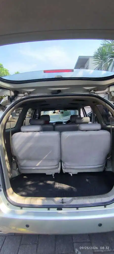 Toyota Kijang Innova 2010 Diesel
