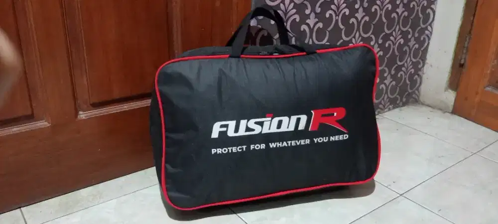 FUSHION R Cover Mobil 4 Layer Datsun Go