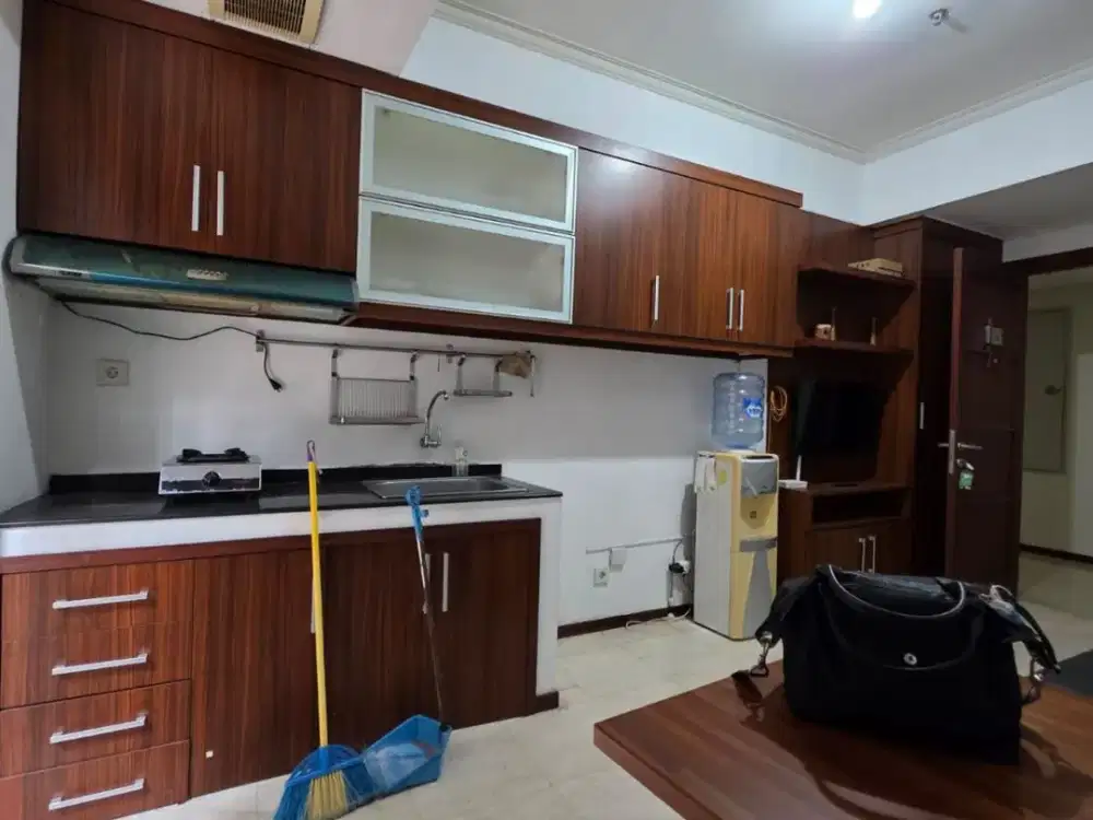 Jual Royal Mediterania Garden 1 Kamar Khusus Lantai Rendah
