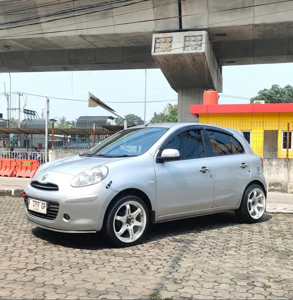 Nissan March 2012 Matic Silver Fullset – Pajak Oktober 2027