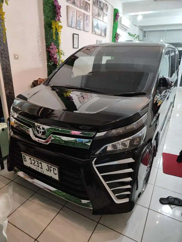 Toyota Voxy 2020 Bensin