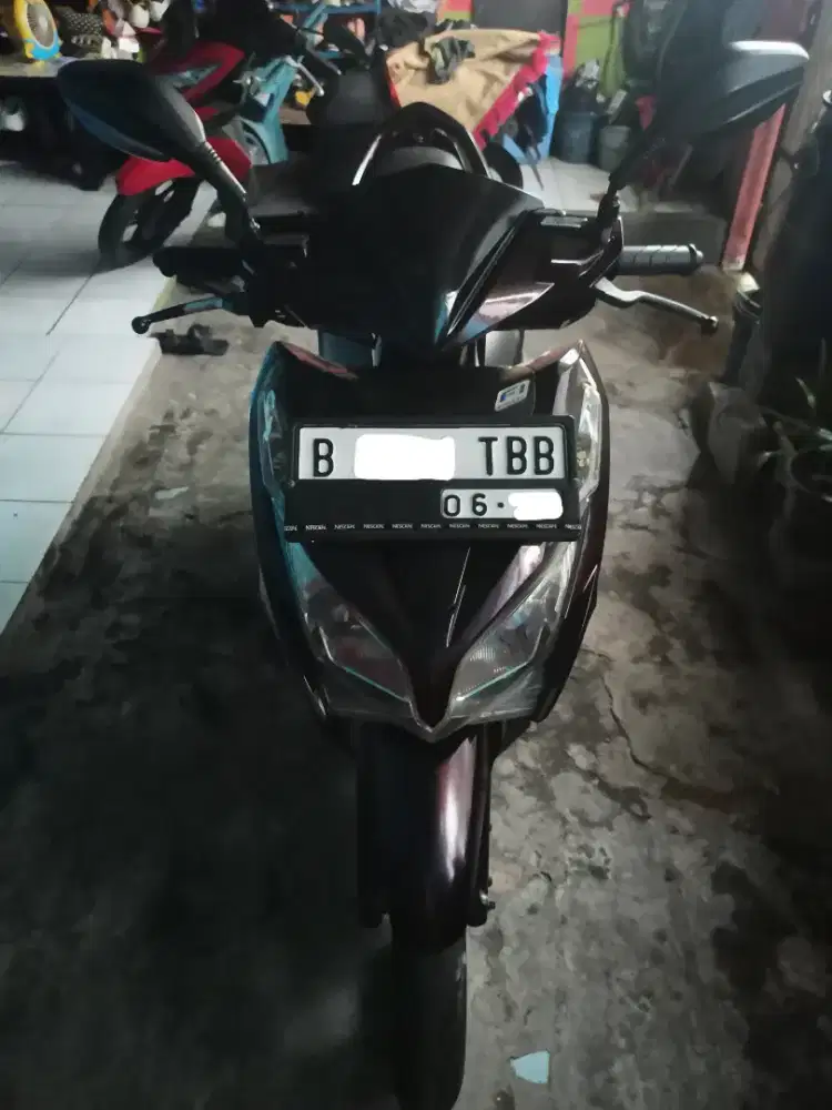 Vario 125 old kzr iss 2014