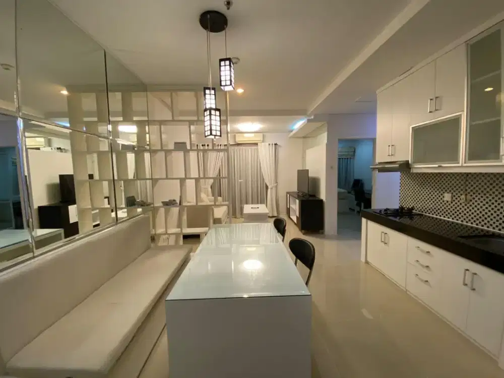 Disewakan Apartemen Thamrin Residences 3 Bedroom-Nyaman,Bersih