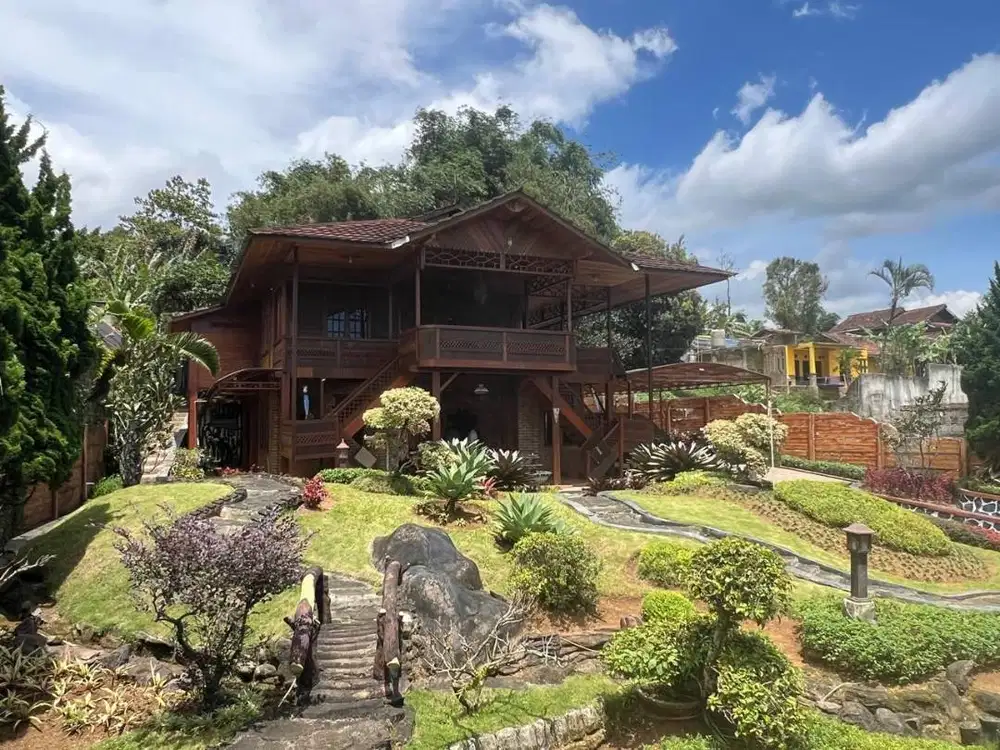 Villa Kayu Bernuansa Alami di Cugenang Cianjur, Cocok Buat Investasi