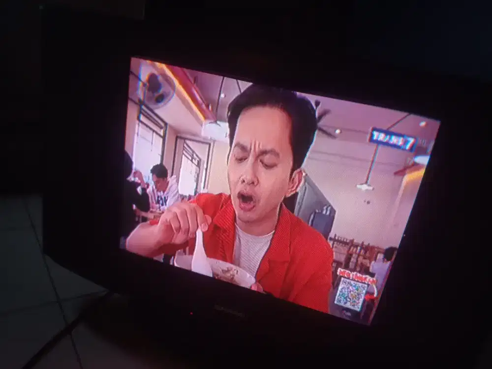 Tv Sharp 21 in slim