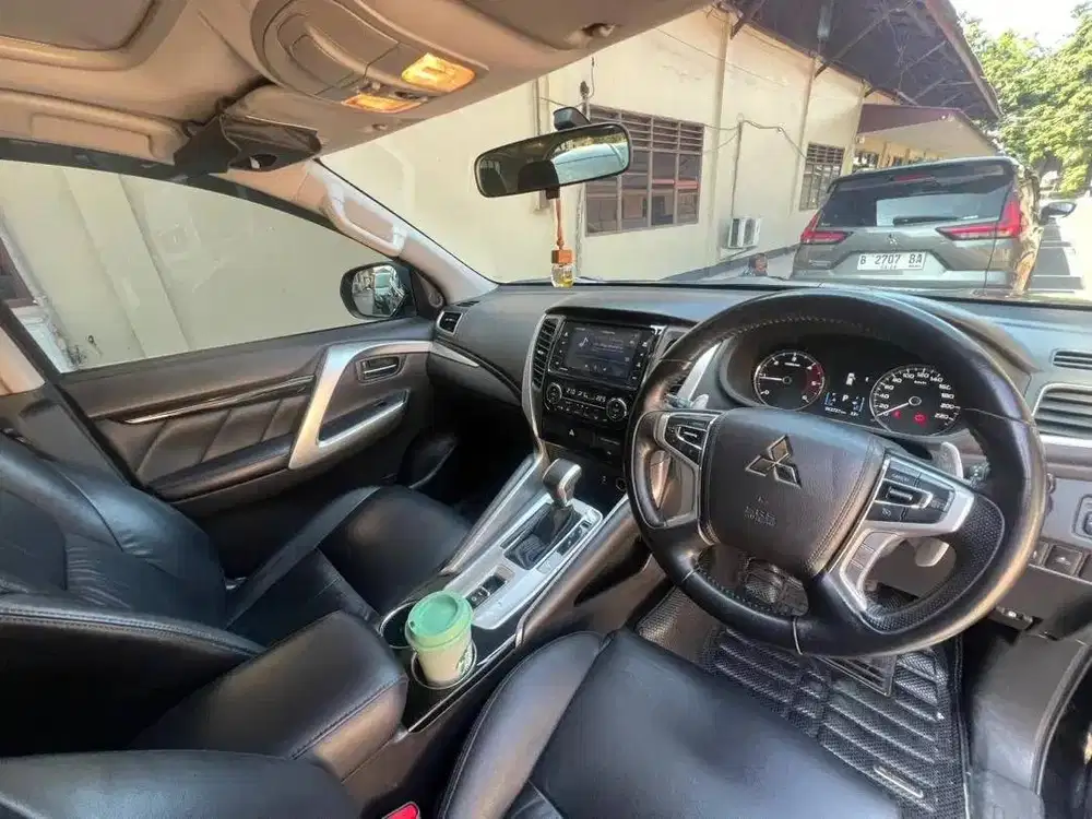 mitsubishi pajero sport (2020)