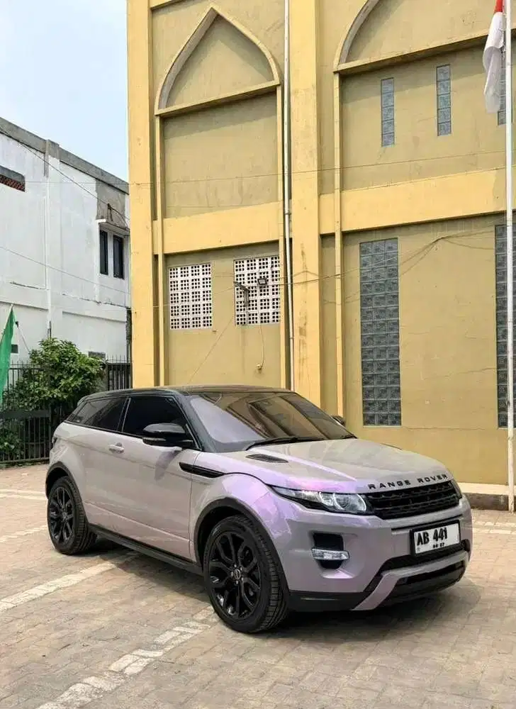 Jual Range Rover Evoque 2.0 Bensin AT 2011 – Putih Elegan