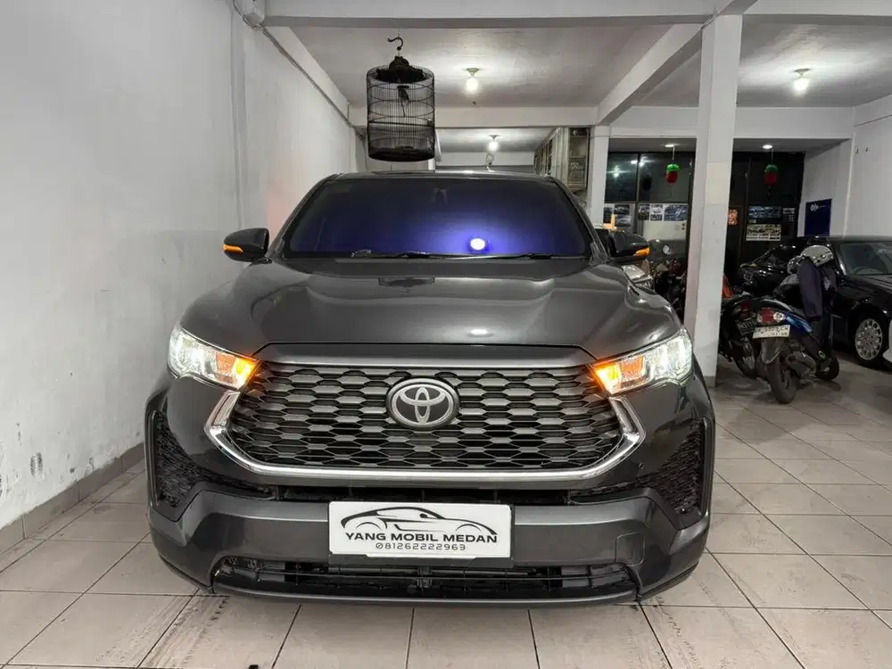 Odo 12 Rb Toyota Kijang Innova Zenix 2.0 V Bensin 2023 Abu