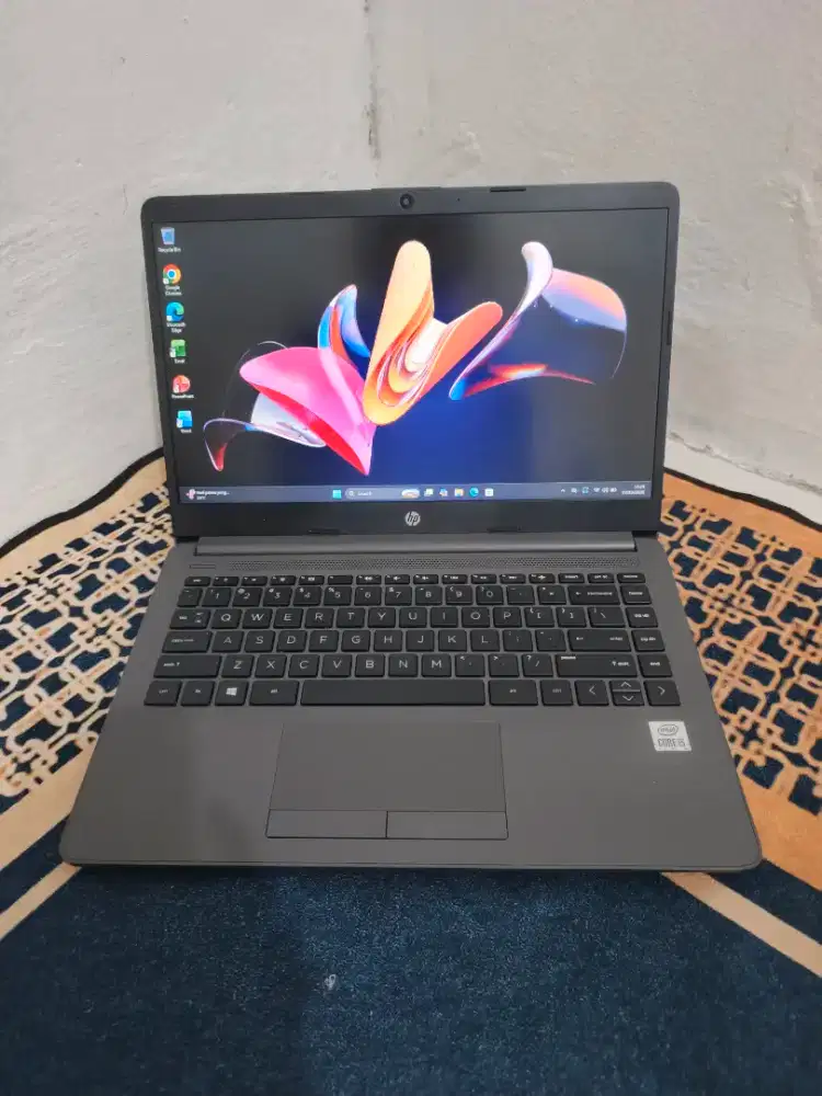 Jual Cepat HP 240 G8 Core i5 Gen 10 Ram 8 Ssd 256 Dual VGA 2 GB