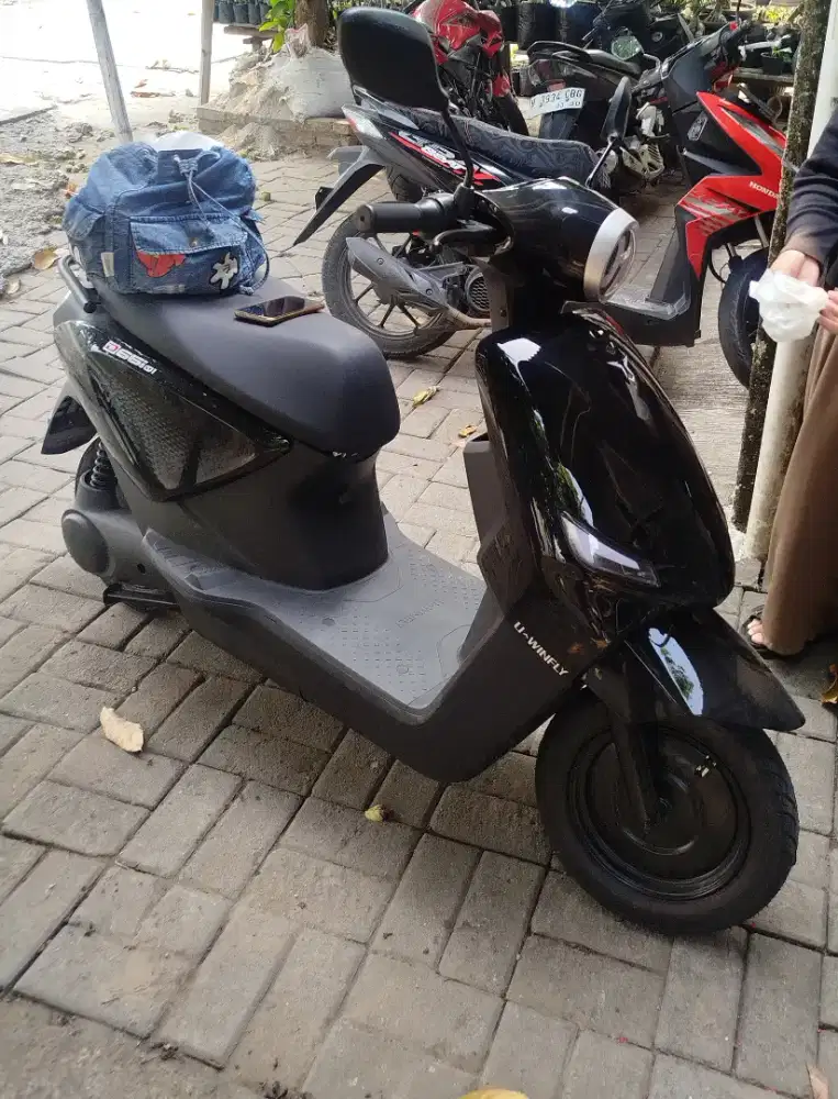 Sepeda listrik uwnifly d66i 01 gres kaya baru