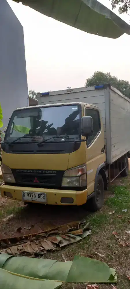 Di jual cepat Truk Cold diesel FE71 4x2M/T