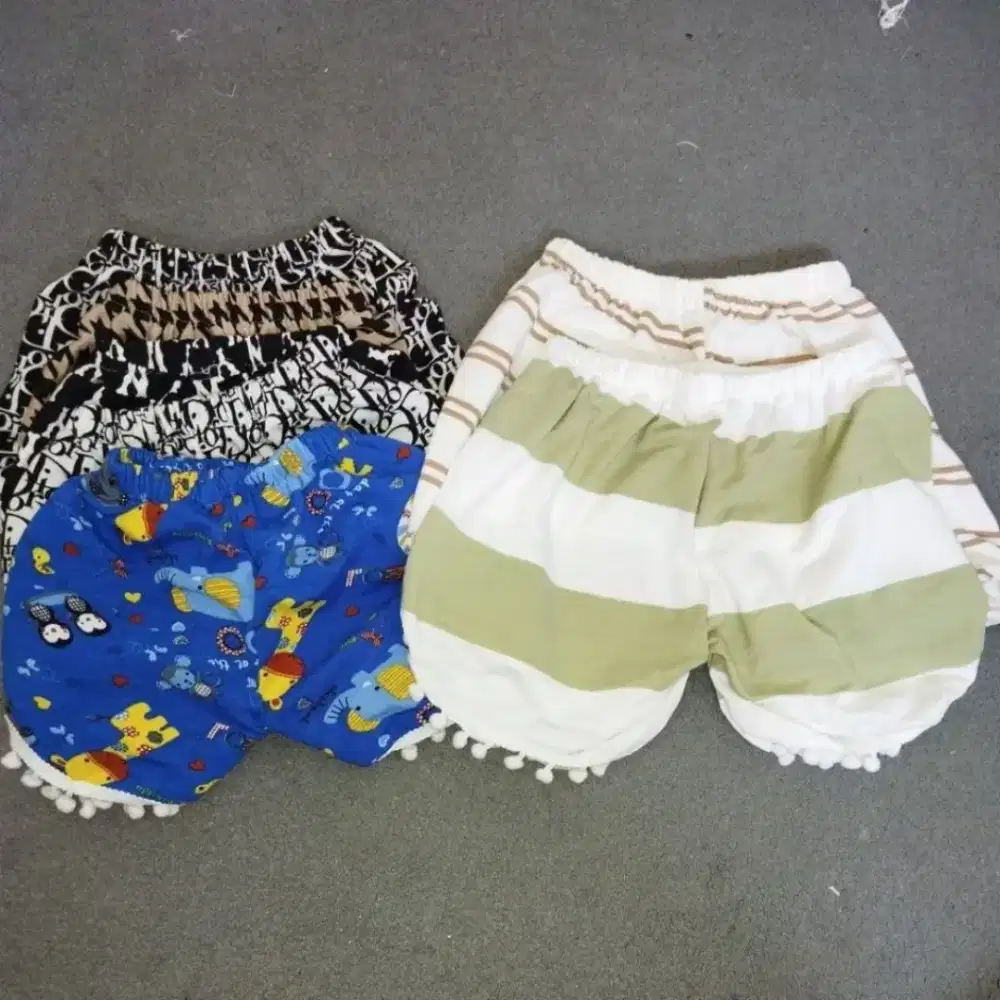BUNDLING CELANA POMPOM ANAK