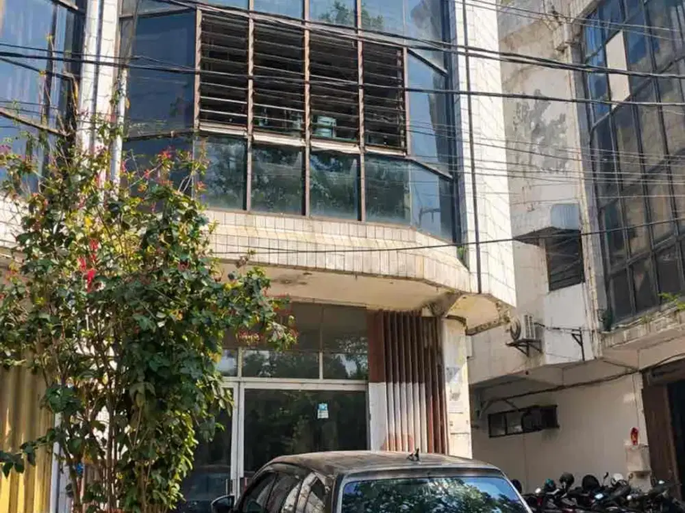 Dijual Ruko Kalisari! Nego! 4 Lantai! Strategis!