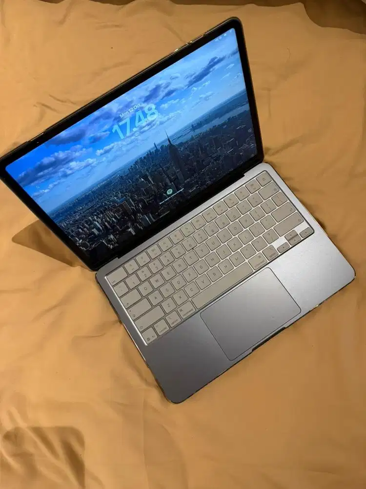 MACBOOK NEO INDIGO 8/256 NEGO
