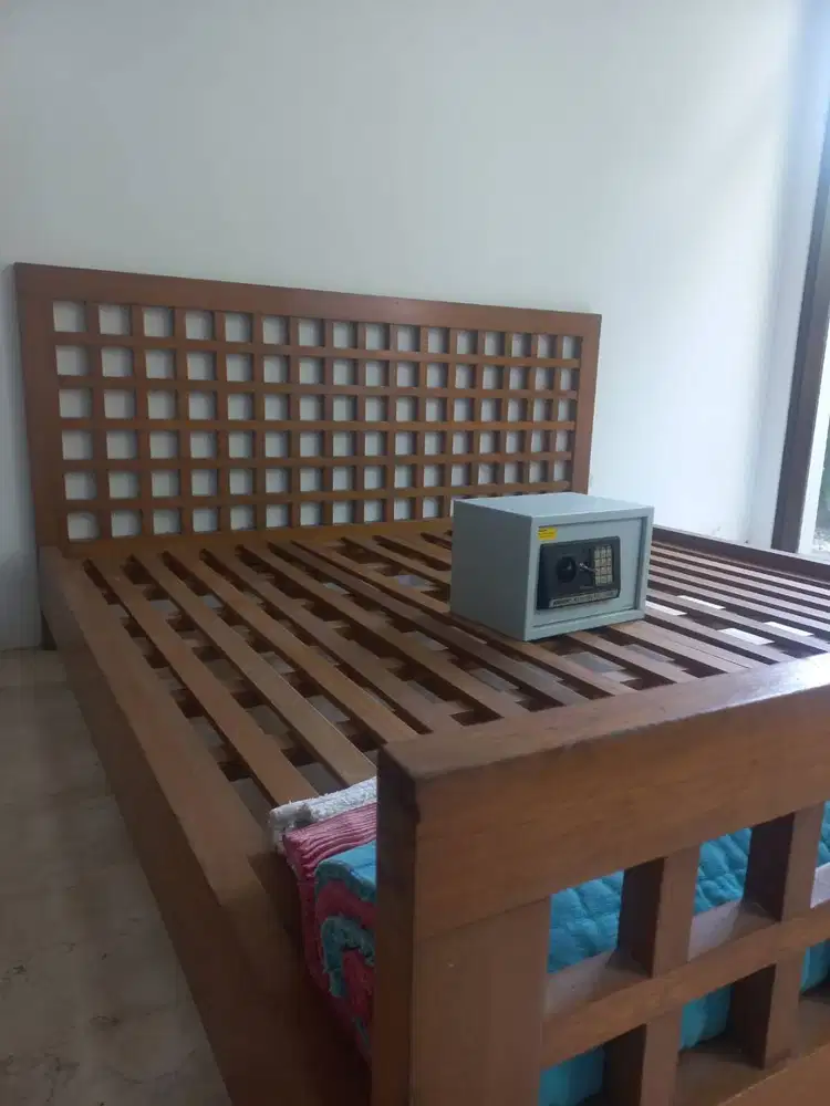 2pcs Bedframe Rangka Tempat Tidur 180x200cm