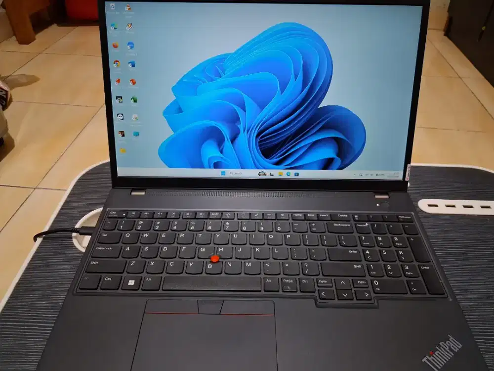 Lenovo L15 Ryzen 5 5675U RAM 16GB SSD 256GB – Mulus Like New