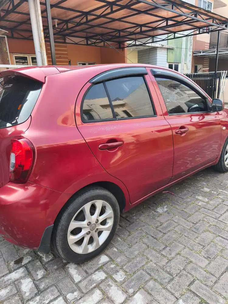 Nissan March 2015 Bensin