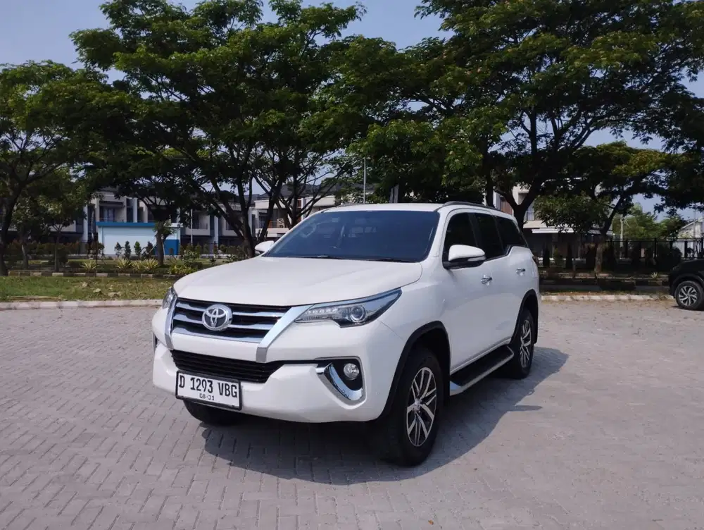 TOYOTA FORTUNER VRZ MATIC 2016 PUTIH