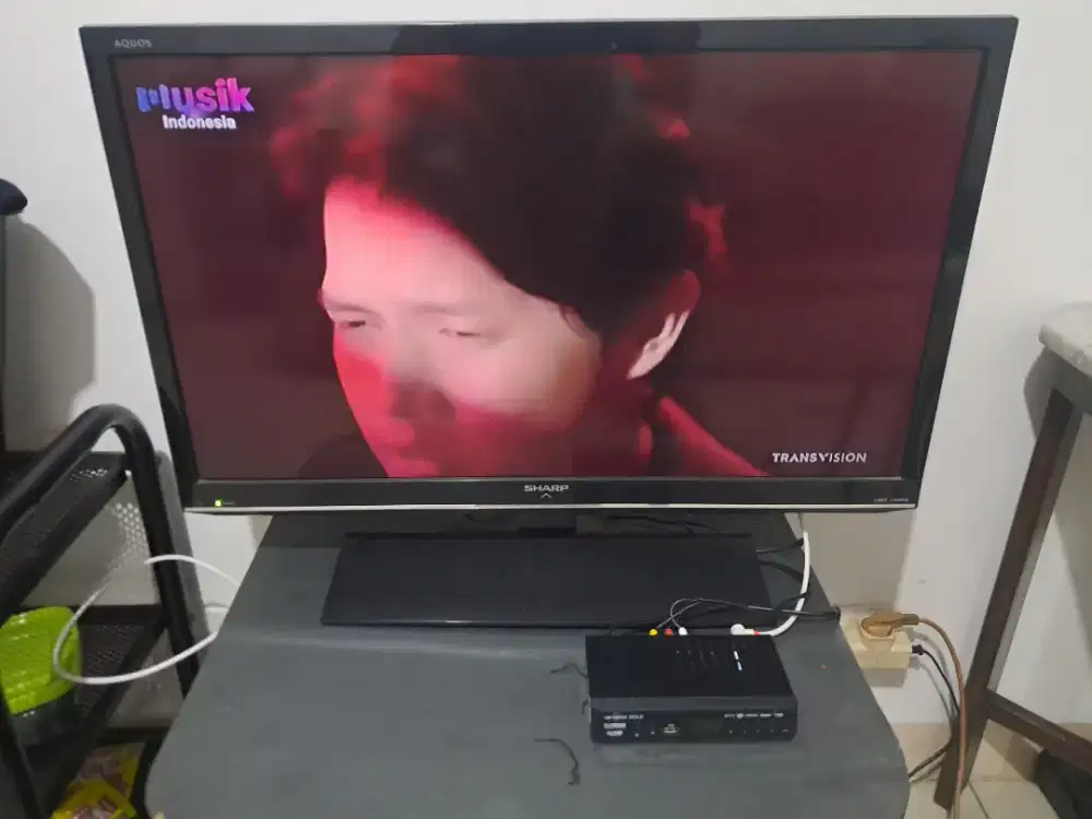 TV ANALOG 32 IN