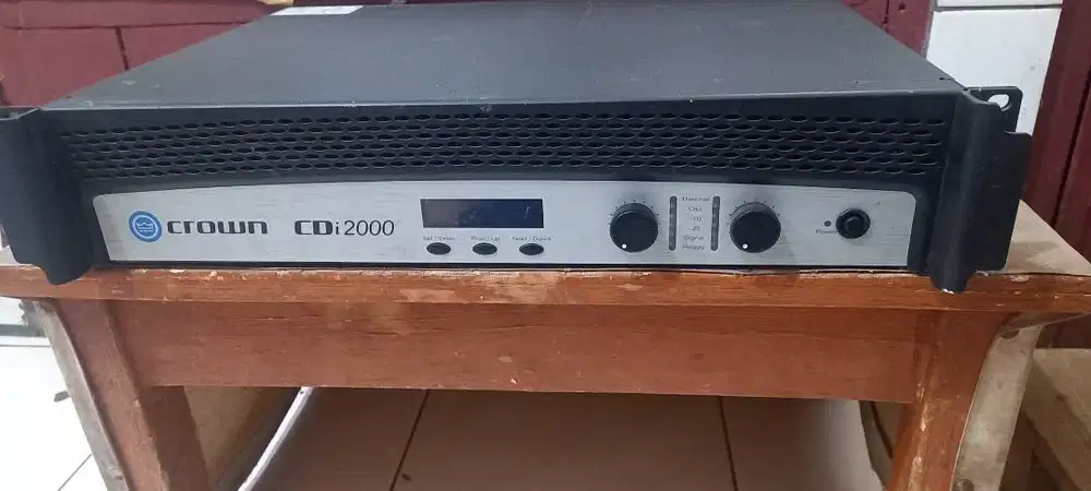 Ampli crown cdi 2000