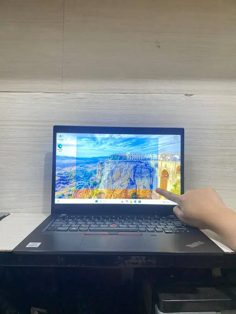 Lenovo ThinkPad X13 Gen 1 i5 Gen 10 RAM 16GB SSD 256GB Touchscreen – L