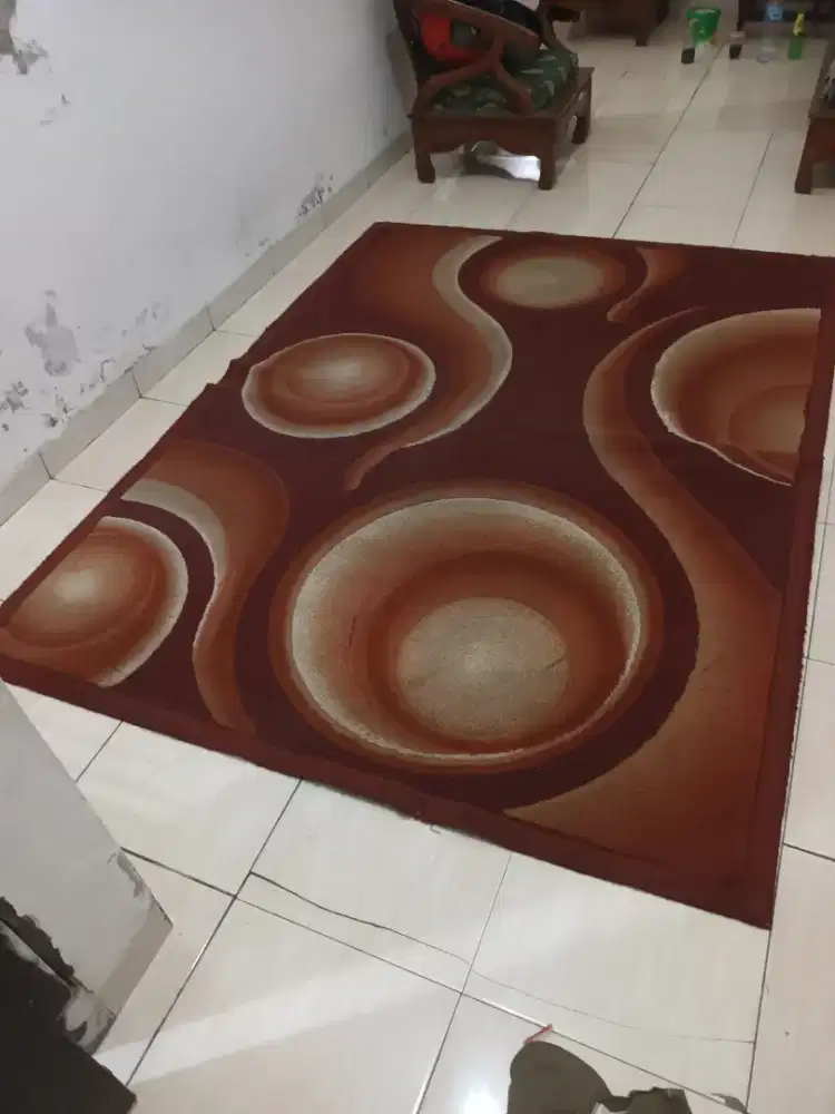 Jual karpet ruang tamu bekas