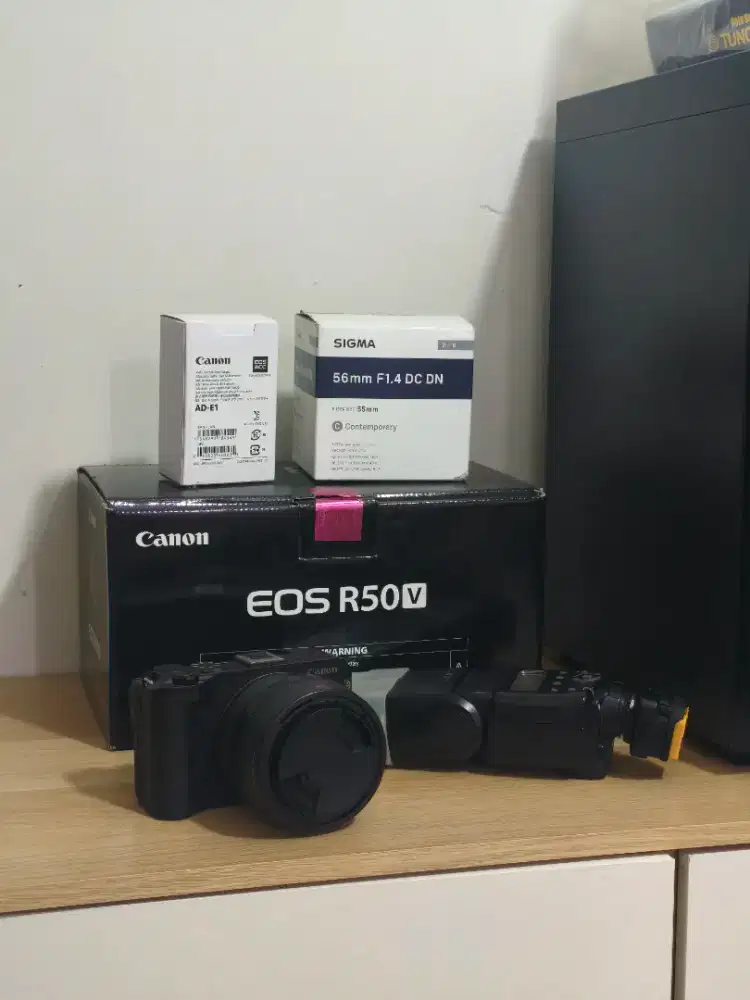 Canon R50 V + Sigma 56mm F1.4