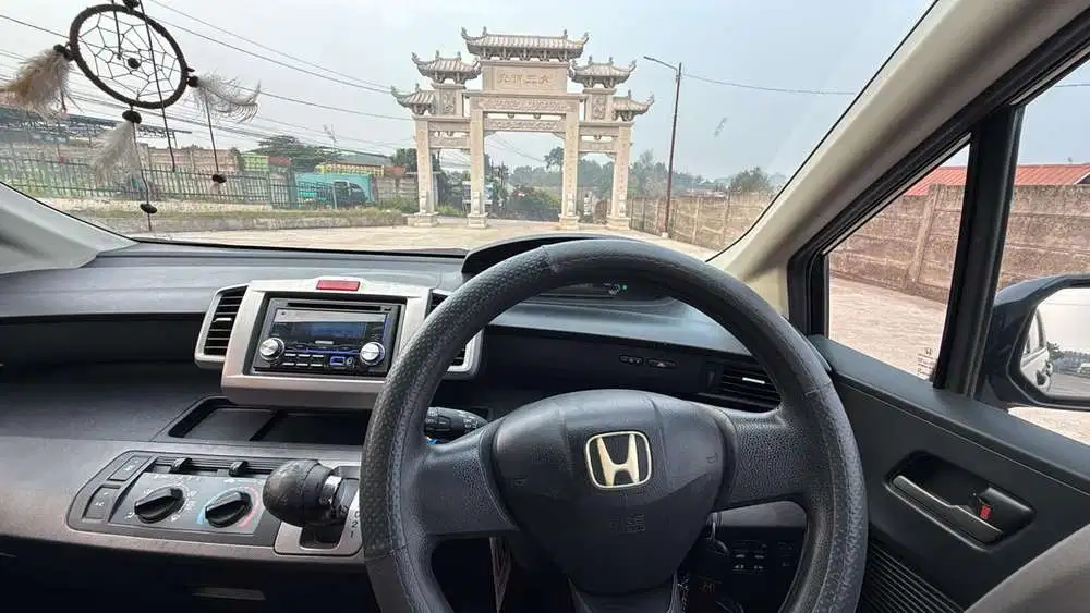Honda Freed 2009 Bensin