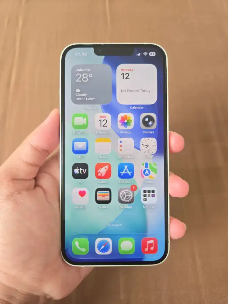 Iphone 14 128GB ex iBox hp charger only bh88% mulus pemakaian