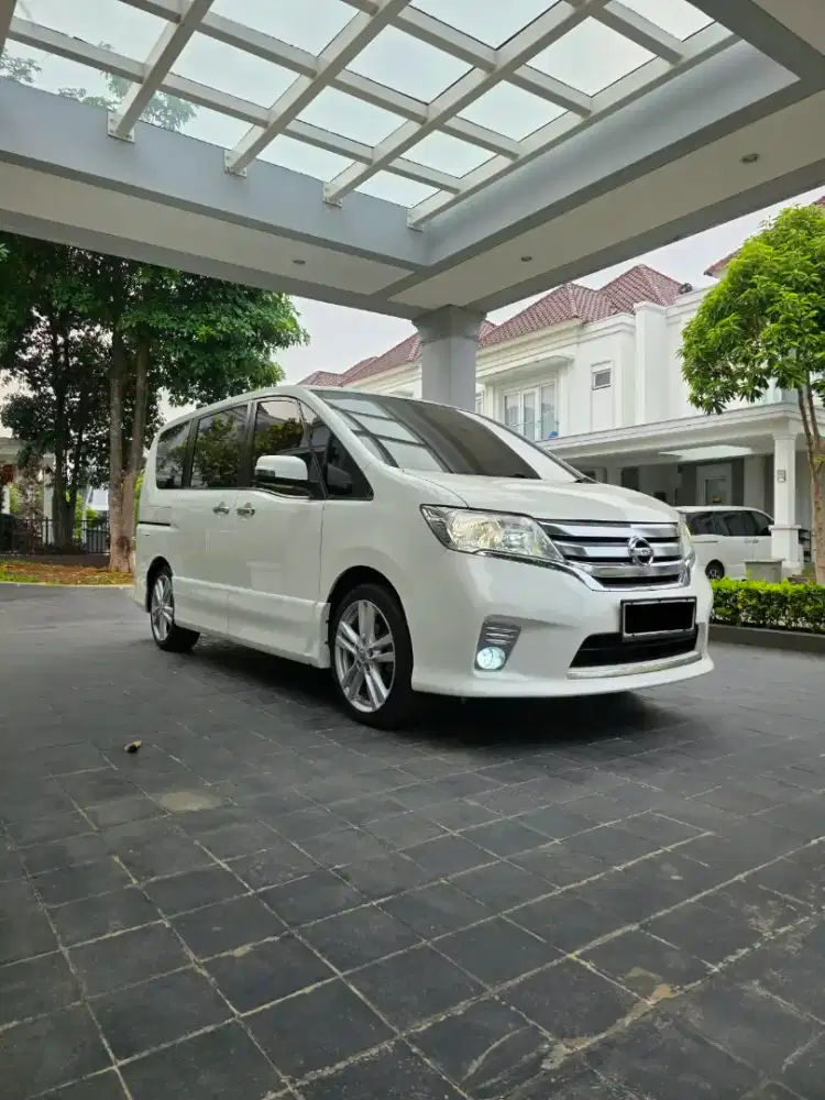 Nissan Serena 2013 Bensin
