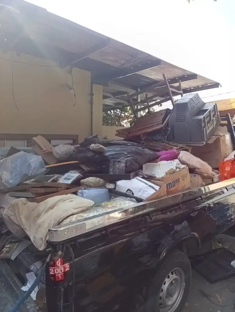 Jasa angkut buang barang