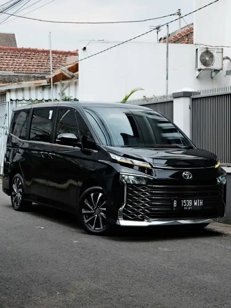 All New Toyota Voxy 2.0 CVT TSS AT 2022