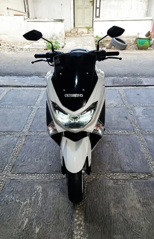 Nmax old 2dp putih cakep