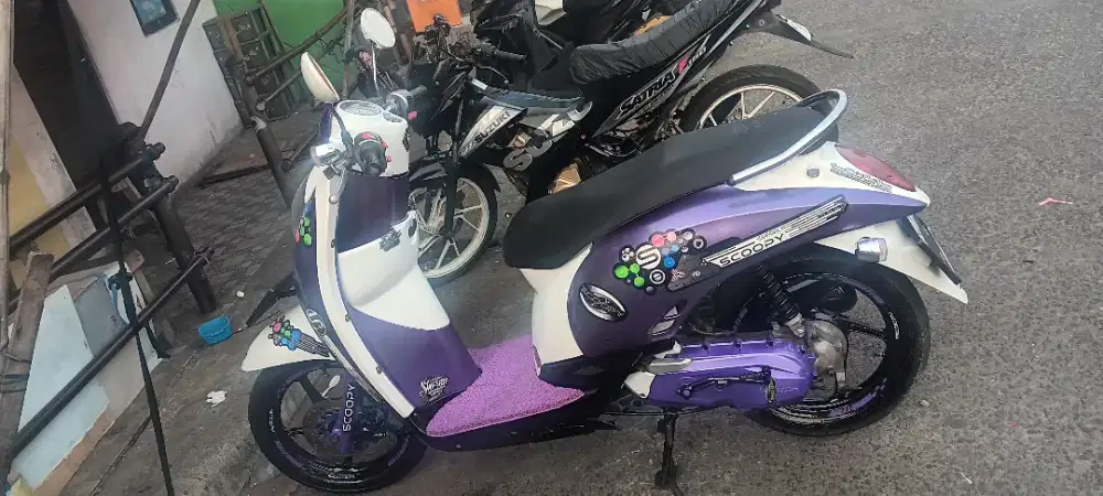 Scoopy 2011 segerrrr...