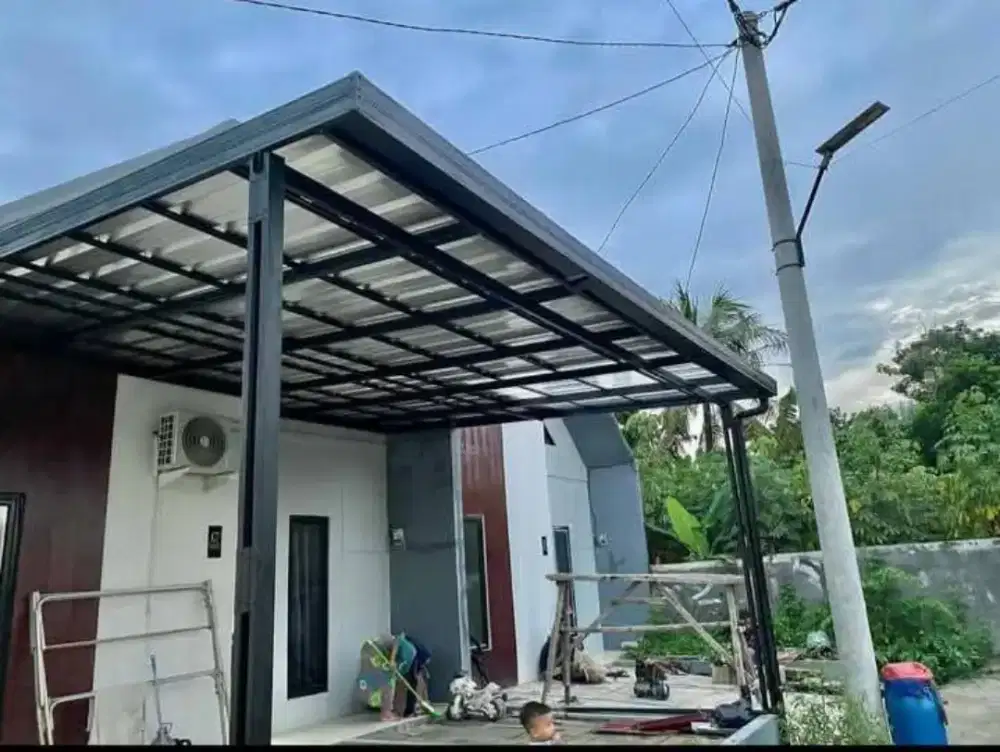 Kanopi baja ringan