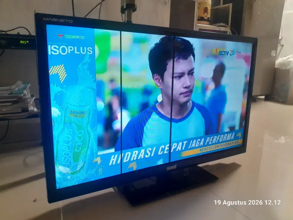 Jual tv led 32 inchi  merk akari