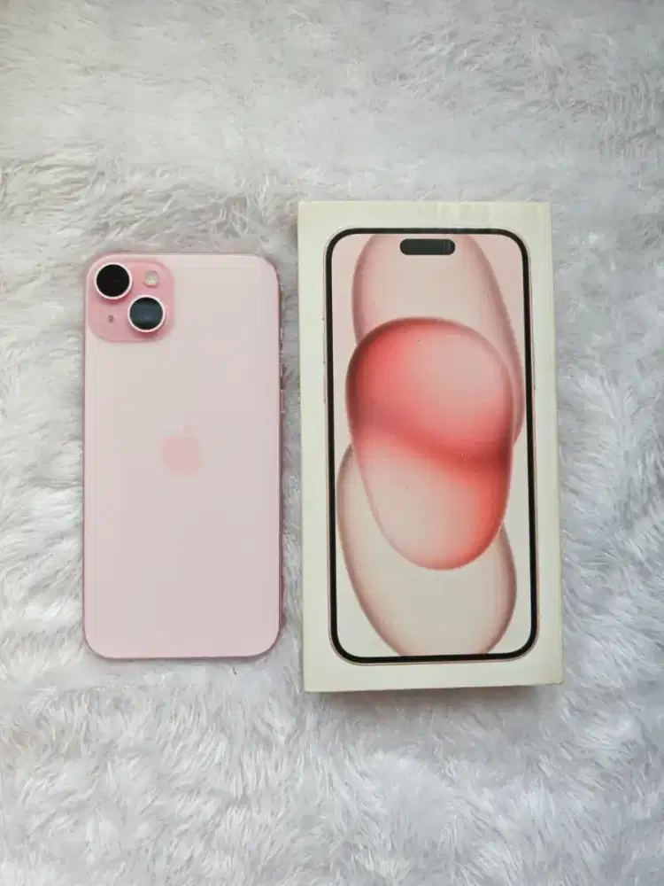iPhone 15 Plus Pink