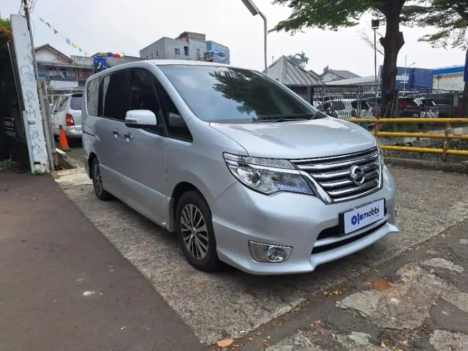 DP MURAH Nissan Serena 2.0 Highway Star Bensin-AT 2016 Hitam CSKLB