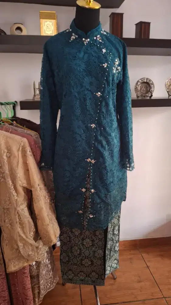 One set kebaya modern